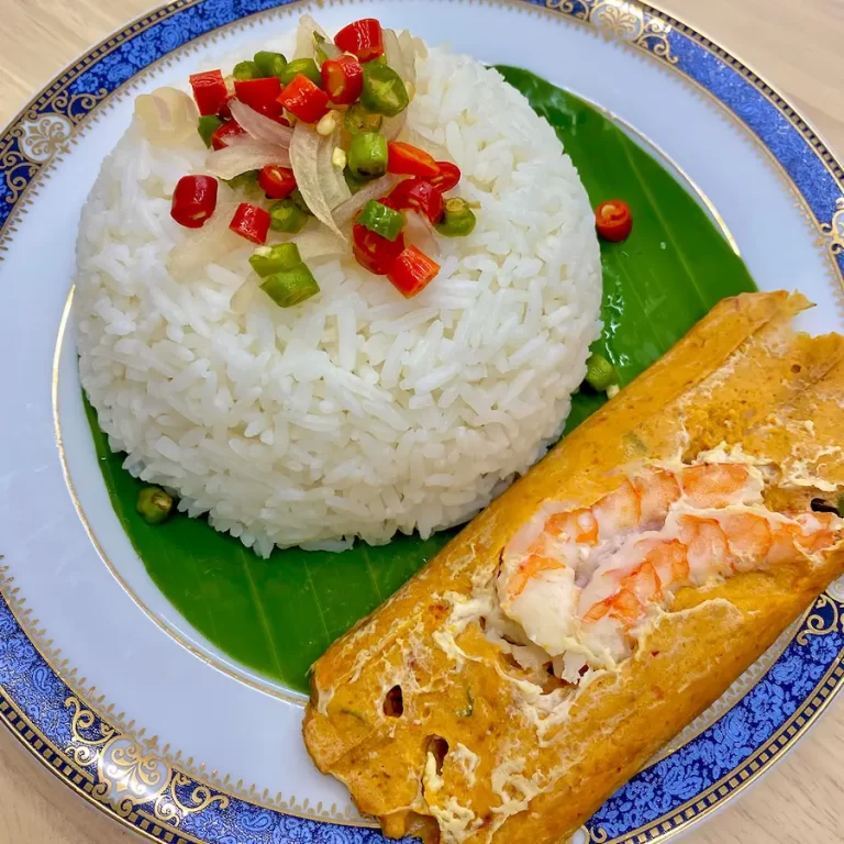 ข้าวห่อหมกหน้ากุ้ง